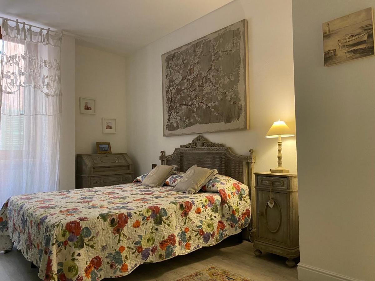 Appartamento Violetta Maison, elegante e romantica a Salo’ Esterno foto